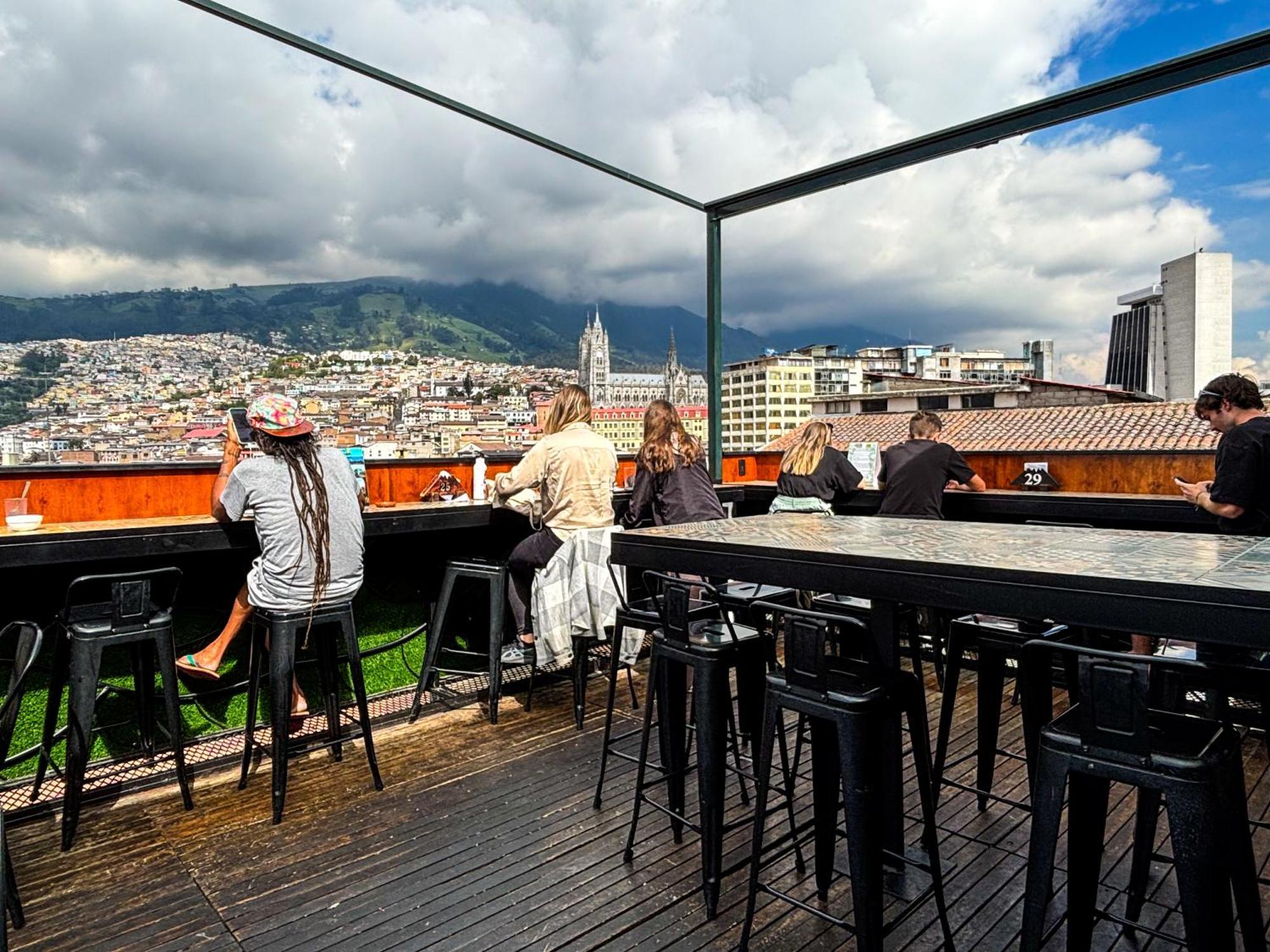 The Secret Garden Pansiyon Quito Dış mekan fotoğraf
