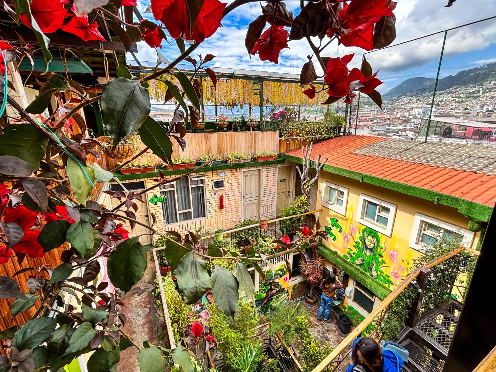 The Secret Garden Pansiyon Quito Dış mekan fotoğraf